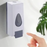 soap liquid dispenser, manual foam soap dispenser, wall-mounted soap dispenser, 600ML soap dispenser, handwashing soap dispenser, waterproof soap dispenser, commercial soap dispenser, household soap dispenser, plastic liquid soap dispenser, hotel soap dispenser, restaurant soap dispenser, black and white soap dispenser, heavy-duty soap dispenser, bathroom soap dispenser, durable soap dispenser.